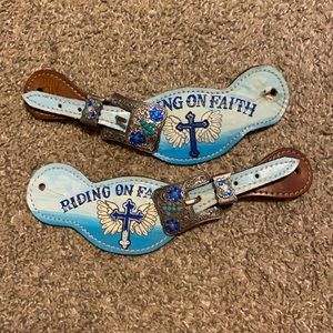 Showman “riding on faith” limited edition spur straps